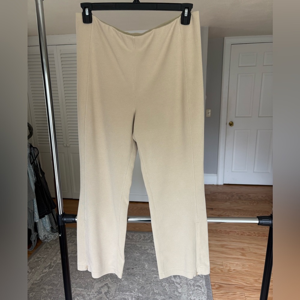 Lululemon Ribbed Softstreme Zip-Leg High Rise Cropped Pants size 14 Trench NWOT - Picture 7 of 12